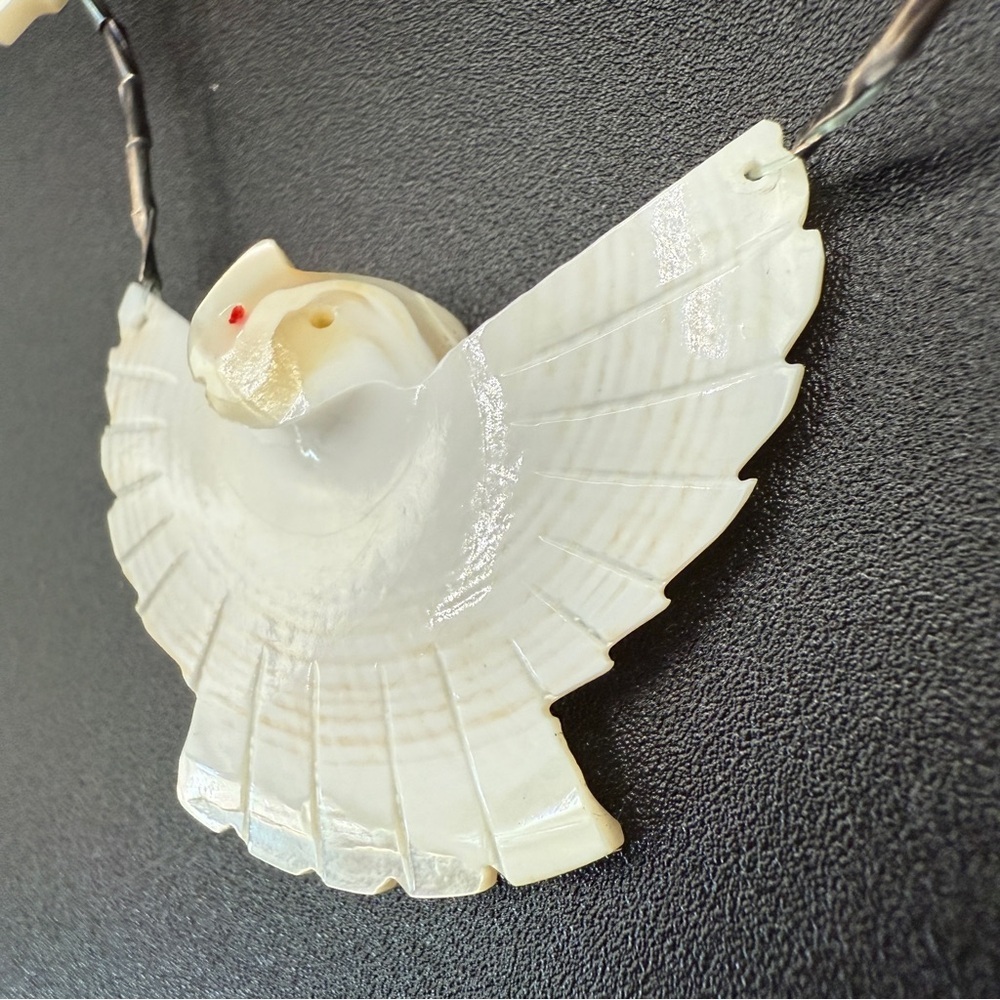 Vintage Native American Mother of Pearl Heishi Bird and Liquid Silver Necklace - Picture 4 of 16